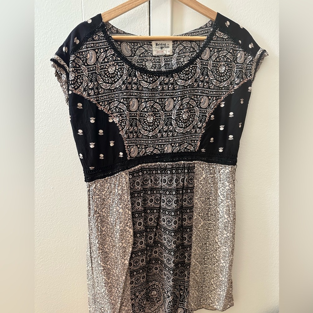 ANTHROPOLOGIE/HOLDING HORSES, XS patterned dress